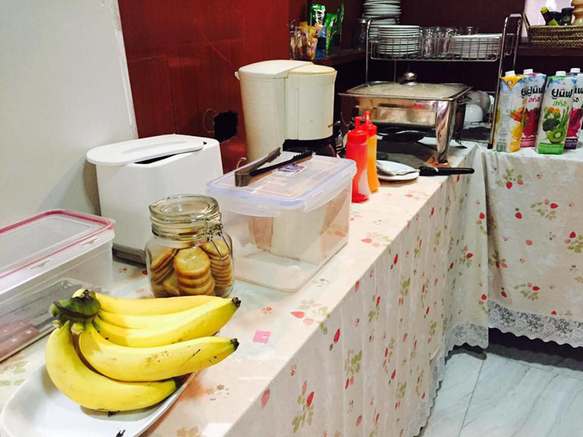 Cassette Hostel Chiang Mai Dış mekan fotoğraf